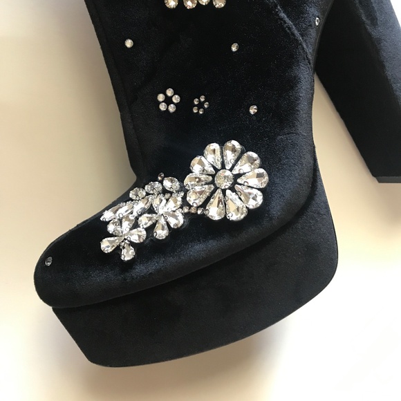 NEW NWT Rhinestone Embellished Platform Heeled Ankle Boots. Black. Size 9-9.5 - Picture 6 of 9